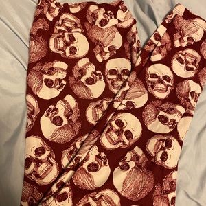 TC skull Lularoe leggings